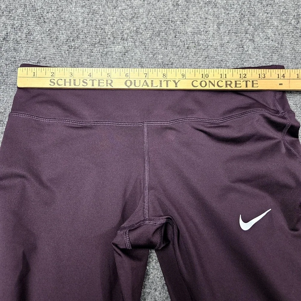 Nike Dri-FIT Leggings‎ Womens Medium Purple Cropped Running Capri Athletic Pants
